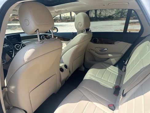 Used 2016 Mercedes-Benz GLC 300 4MATIC image 24