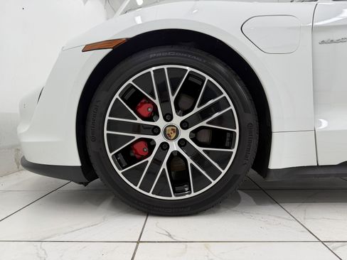 Used 2021 Porsche Taycan 4S AWD/4WD image 16