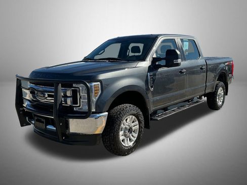 Used 2019 Ford F250 XL w/ STX Appearance Package image 1