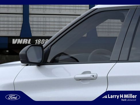 New 2026 Ford Explorer Active w/ Active Comfort Package image 20