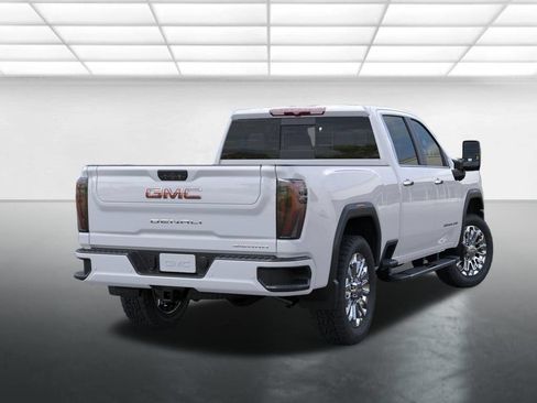 New 2026 GMC Sierra 2500 Denali w/ Technology Package AWD/4WD image 4