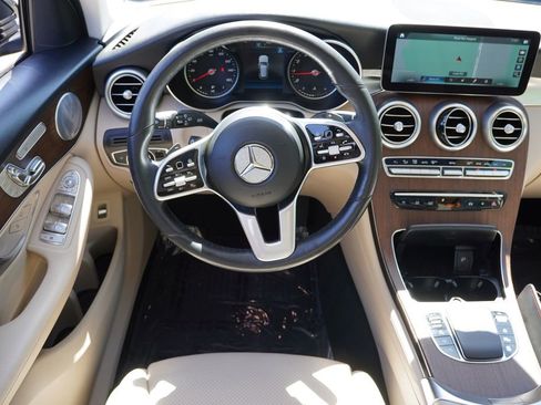 Used 2020 Mercedes-Benz GLC 300 4MATIC image 20