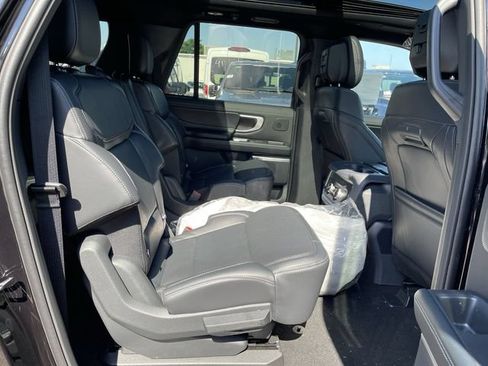 New 2027 Ford Expedition Max Platinum w/ Stealth Performance Package AWD/4WD image 23