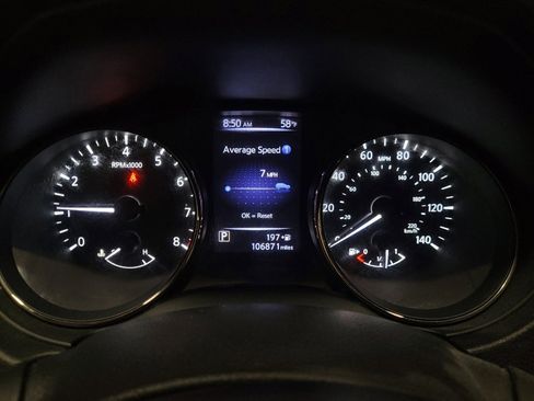 Used 2018 Nissan Rogue Sport S image 23