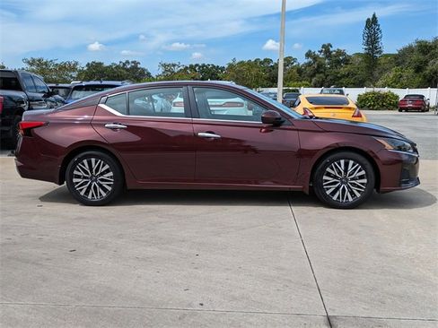 New 2025 Nissan Altima 2.5 SV w/ SV Premium Package image 4