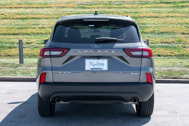 Used 2025 Ford Escape ST-Line AWD/4WD image 29