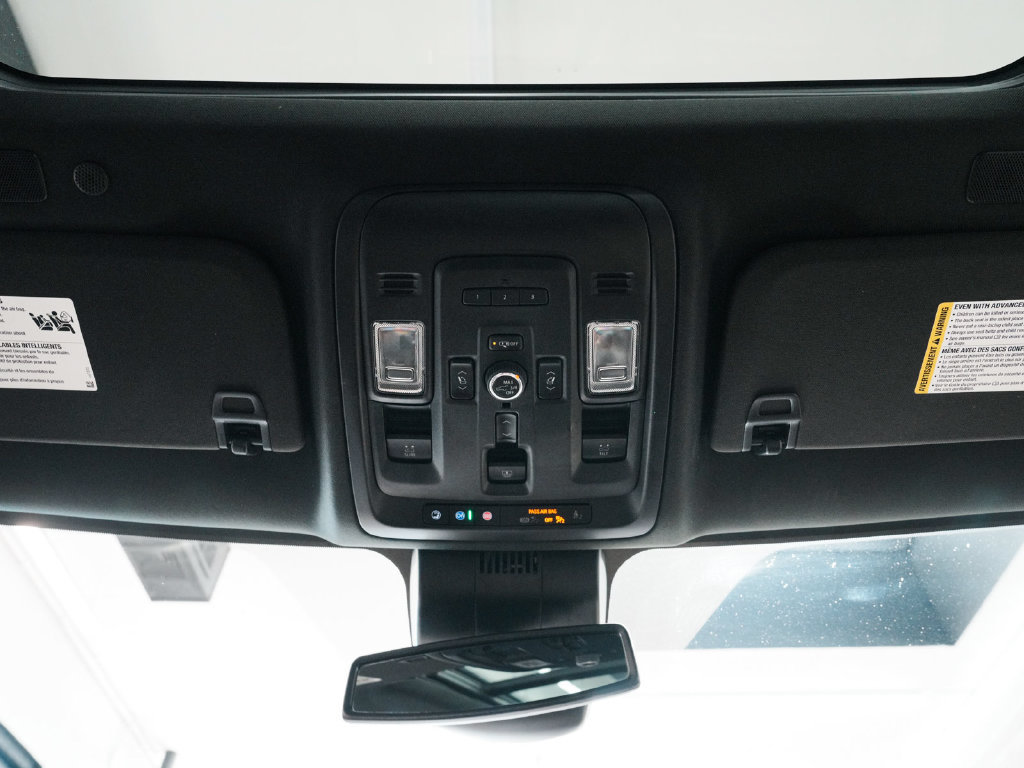 Used 2023 GMC Yukon Denali AWD/4WD image 37