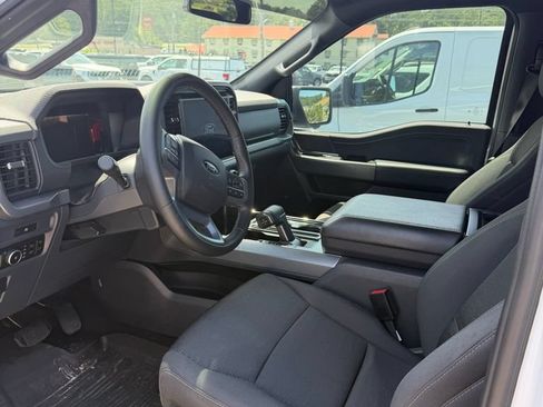 Used 2025 Ford F150 XLT w/ Equipment Group 302A MID AWD/4WD image 9