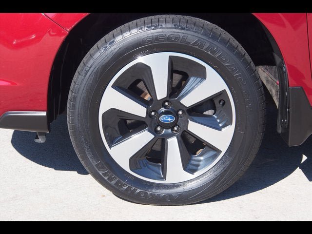 Used 2017 Subaru Forester 2.5i Limited AWD/4WD image 9