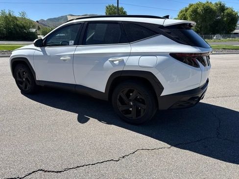 Used 2022 Hyundai Tucson Limited AWD/4WD image 4