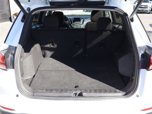 Certified 2024 Chevrolet Equinox LT image 32