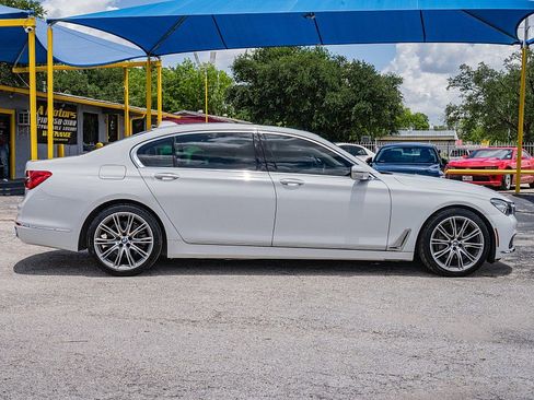 Used 2019 BMW 740i RWD image 4