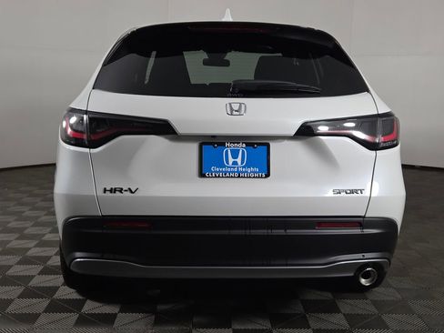 New 2026 Honda HR-V Sport image 8