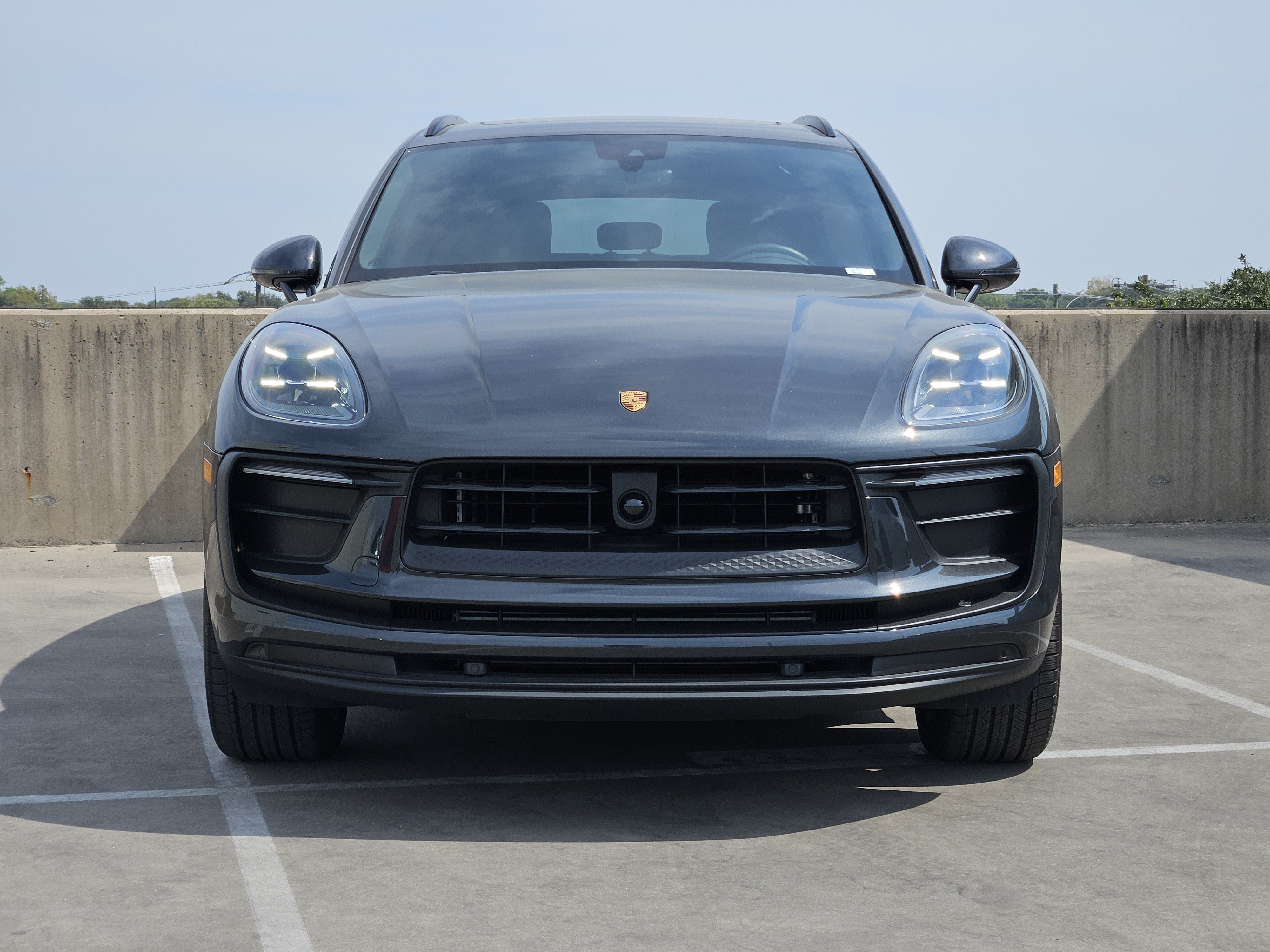 Certified 2026 Porsche Macan AWD/4WD image 11