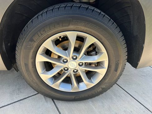 Used 2019 Hyundai Santa Fe SE AWD/4WD image 14
