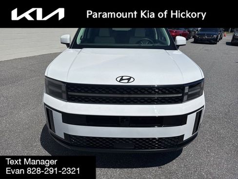 Used 2024 Hyundai Santa Fe Calligraphy AWD/4WD image 2
