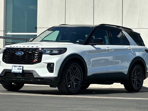 New 2025 Ford Explorer ST w/ Sun And Sound Package image 7
