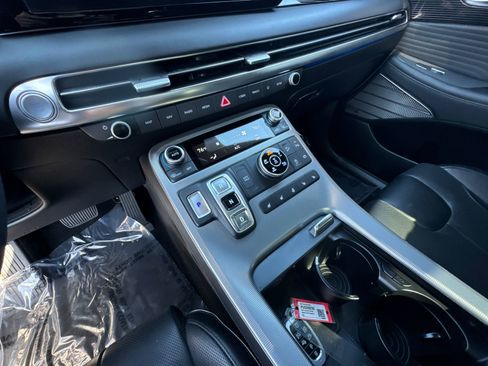 Used 2023 Hyundai Palisade Calligraphy image 33