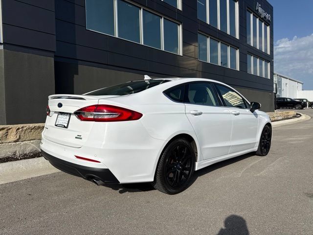Used 2020 Ford Fusion SE w/ Equipment Group 151A FWD image 3
