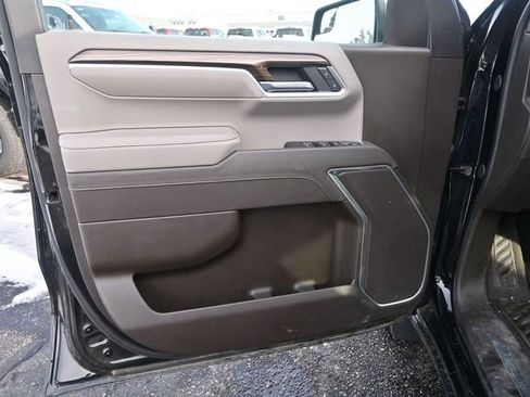 Used 2025 Chevrolet Silverado 1500 LT image 18