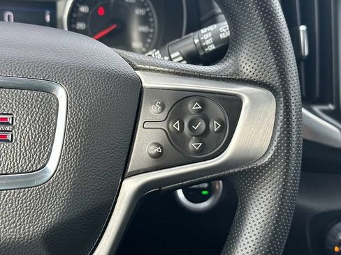 Used 2024 GMC Terrain SLE AWD/4WD image 22