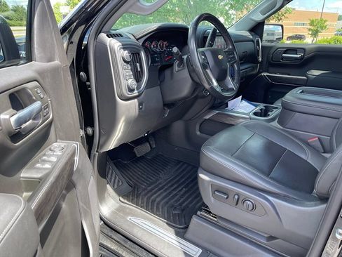 Used 2021 Chevrolet Silverado 1500 LTZ AWD/4WD image 5