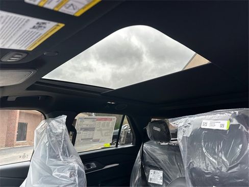 New 2026 Ford Explorer ST w/ Sun And Sound Package image 26