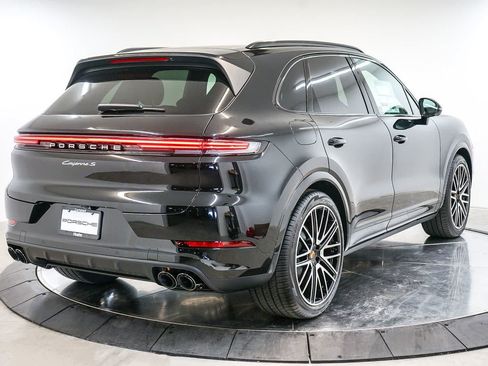 New 2026 Porsche Cayenne S AWD/4WD image 9