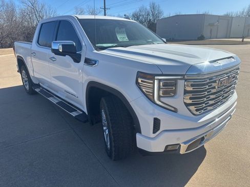 Used 2024 GMC Sierra 1500 Denali w/ Technology Package image 4