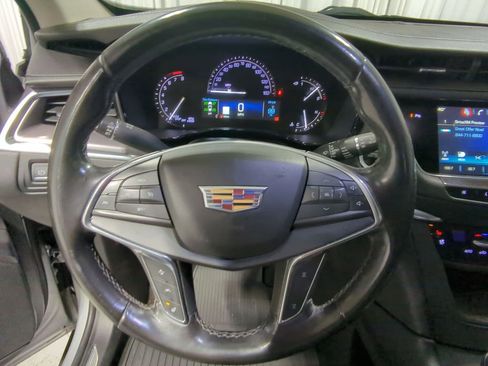 Used 2019 Cadillac XT5 Premium Luxury image 28