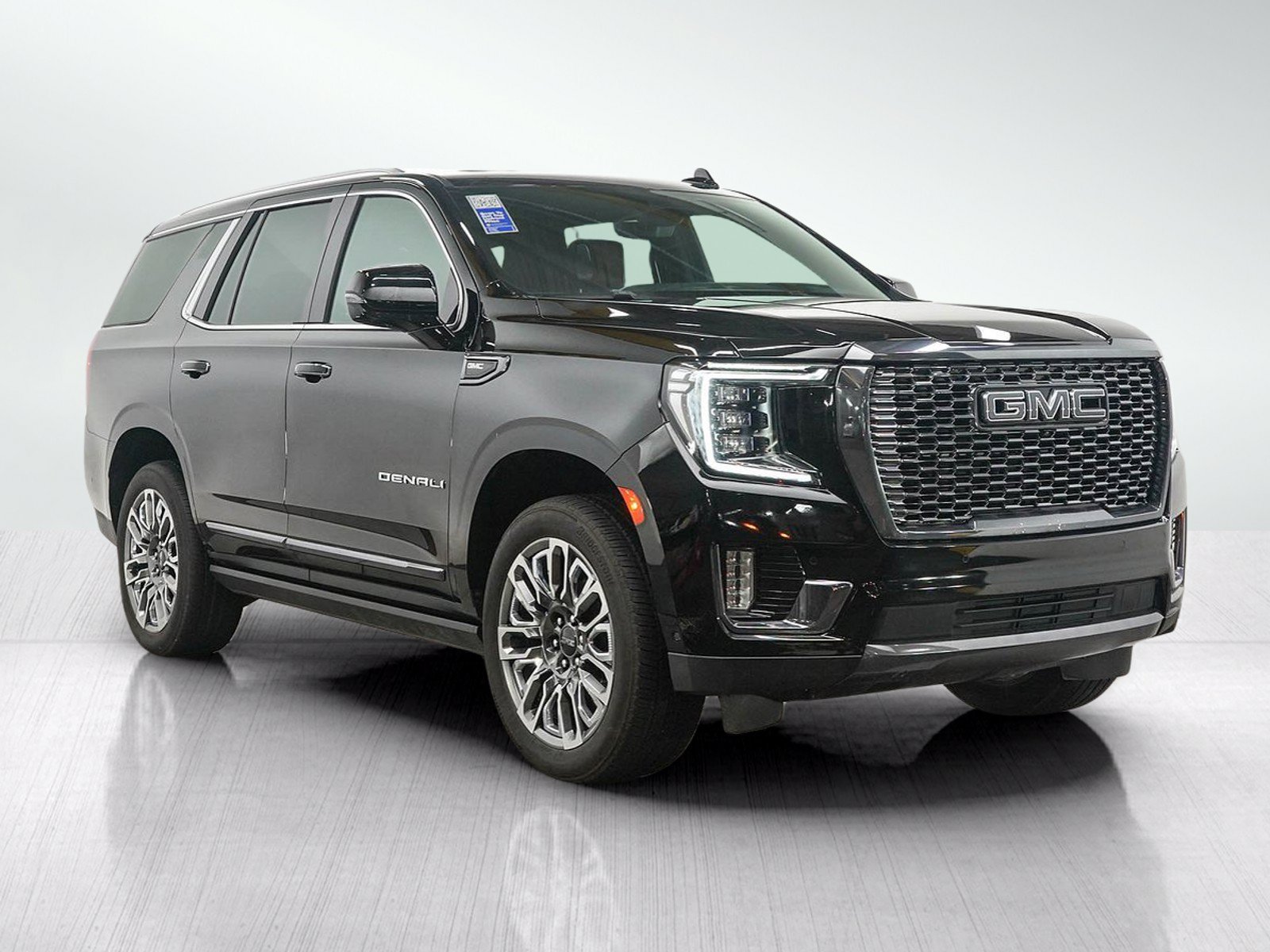 Used 2024 GMC Yukon Denali Ultimate AWD/4WD image 7
