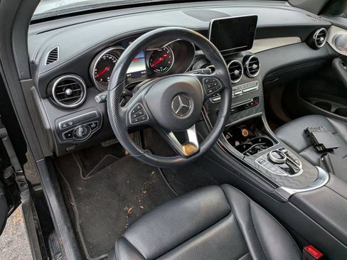 Certified 2019 Mercedes-Benz GLC 350e 4MATIC image 6