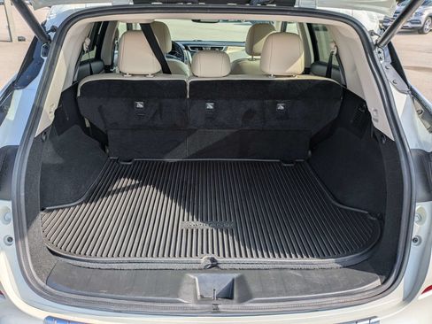 Used 2023 Nissan Murano SL w/ SL Moonroof Package FWD image 14
