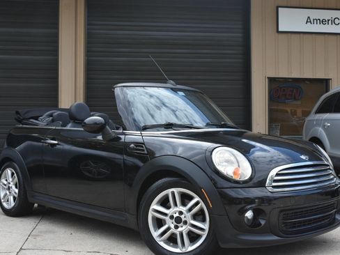 Used 2012 MINI Cooper Convertible image 3