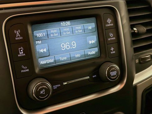 Used 2016 RAM 1500 Classic SLT AWD/4WD image 19
