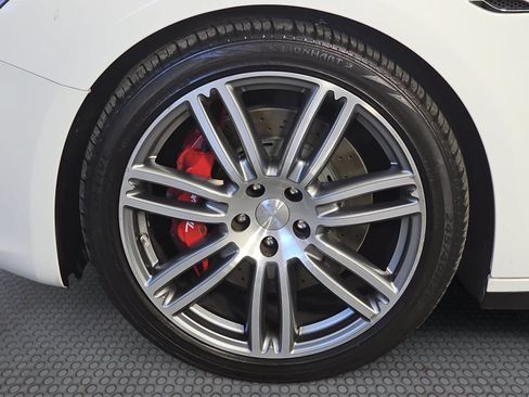 Used 2015 Maserati Ghibli RWD image 29