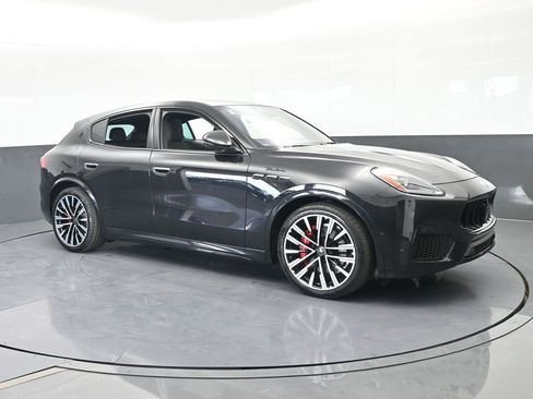 Used 2023 Maserati Grecale Modena image 8
