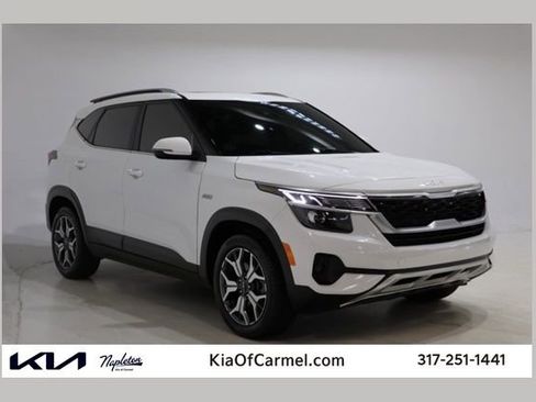 Used 2022 Kia Seltos EX image 1