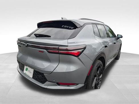 Used 2024 Chevrolet Equinox EV RS FWD image 7