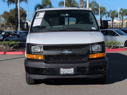 Used 2017 Chevrolet Express 2500 LS image 3