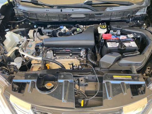 Used 2018 Nissan Rogue S FWD image 34