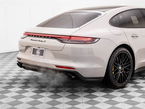 Used 2021 Porsche Panamera Turbo S w/ Premium Package image 39
