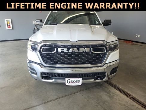 Used 2025 RAM 1500 Big Horn AWD/4WD image 4