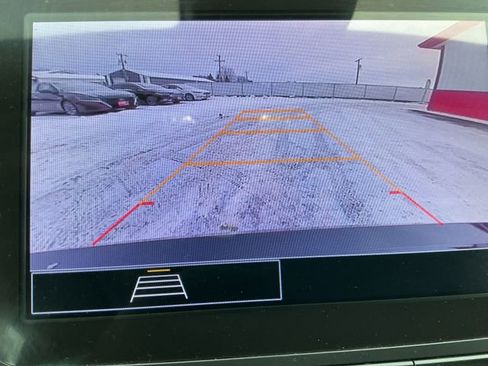 Used 2023 Chevrolet Malibu LT image 39