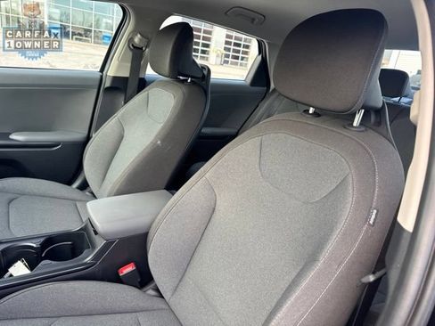 Used 2025 Kia K4 FWD image 22