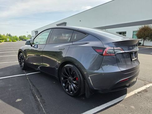Used 2022 Tesla Model Y Performance AWD/4WD image 8
