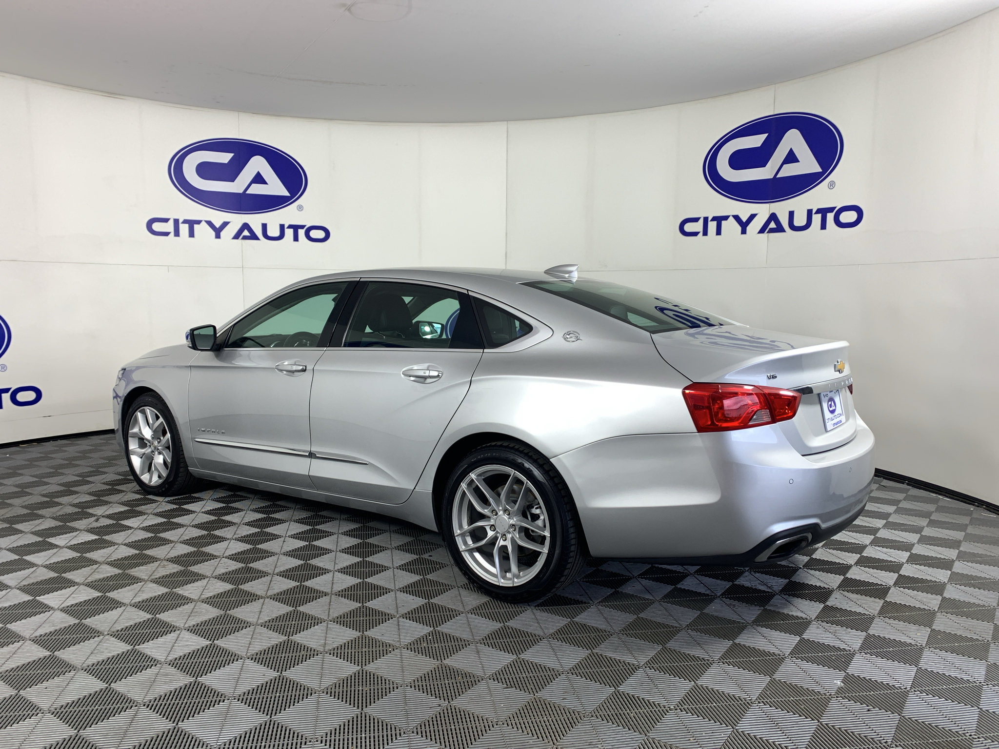 Used 2020 Chevrolet Impala Premier FWD image 5