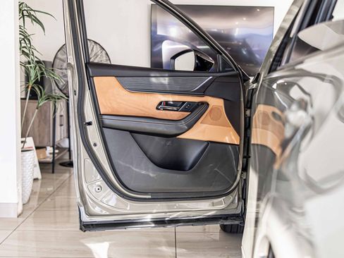 Used 2025 MAZDA CX-70 3.3 Turbo S w/ Premium Plus image 34