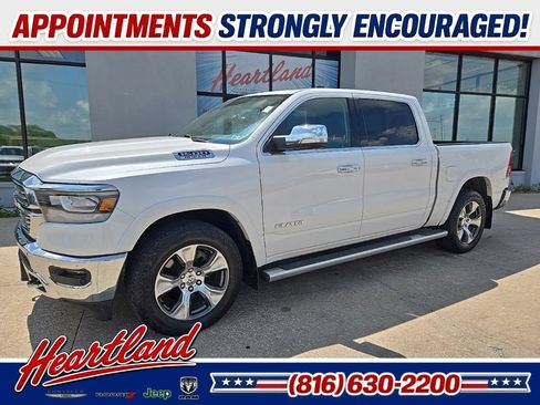Used 2019 RAM 1500 Laramie AWD/4WD image 4