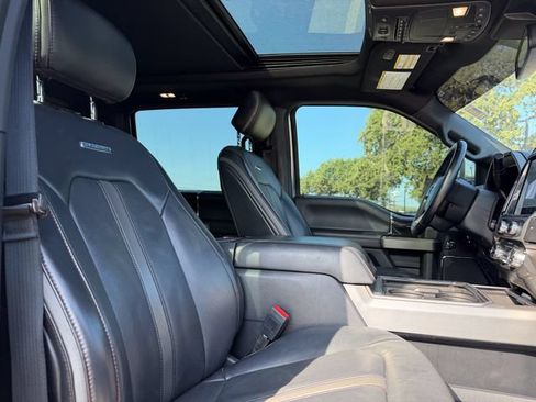 Used 2022 Ford F350 Platinum AWD/4WD image 17